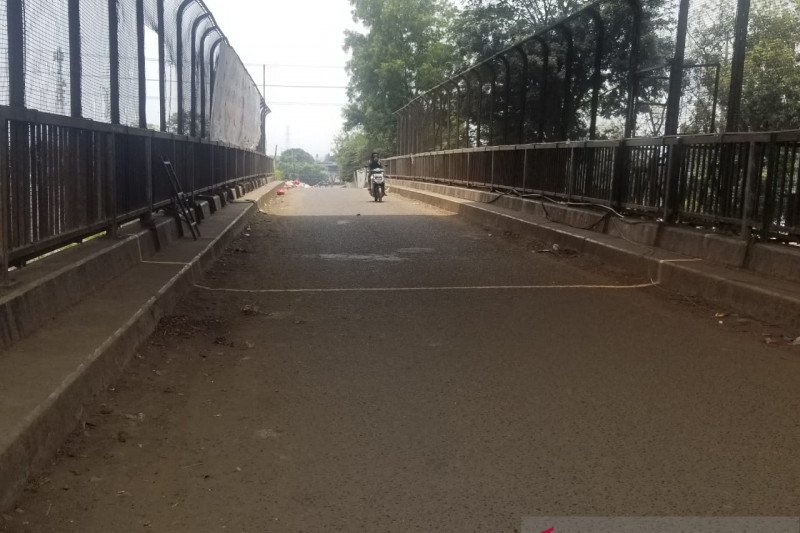 Warga Bekasi tolak pembongkaran jembatan KM 13