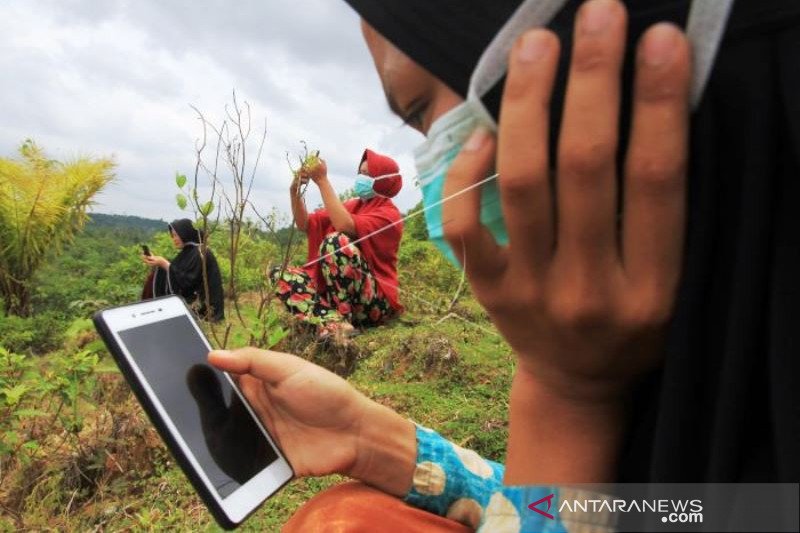 Kesulitan Belajar Daring di Aceh