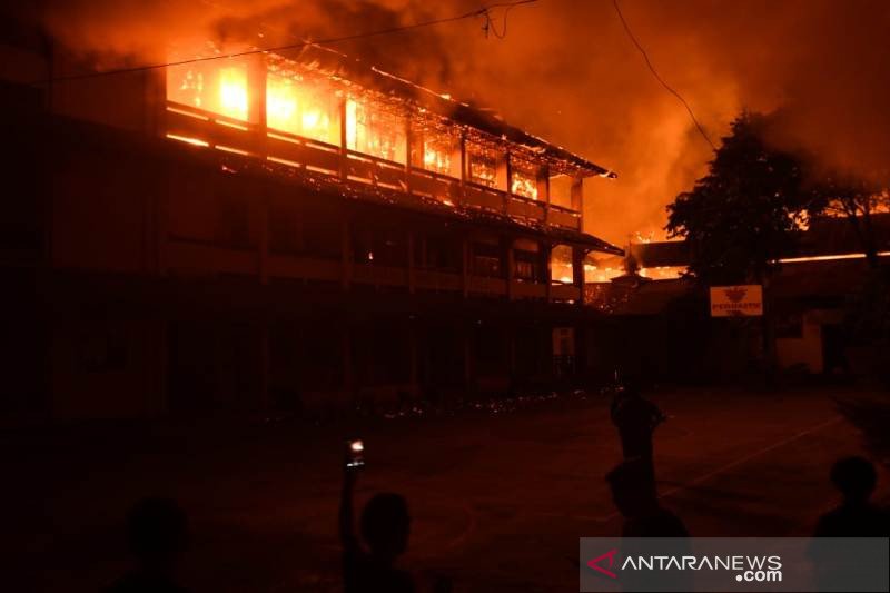 Kebakaran STISIPOL Palu