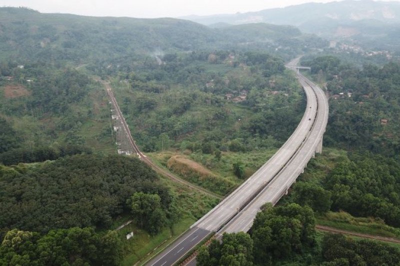 Penyesuaian tarif tol Cipularang dan Padaleunyi berlaku mulai pekan ini