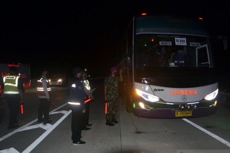 Operasi keselamatan berkendara di jalan tol trans sumatra 