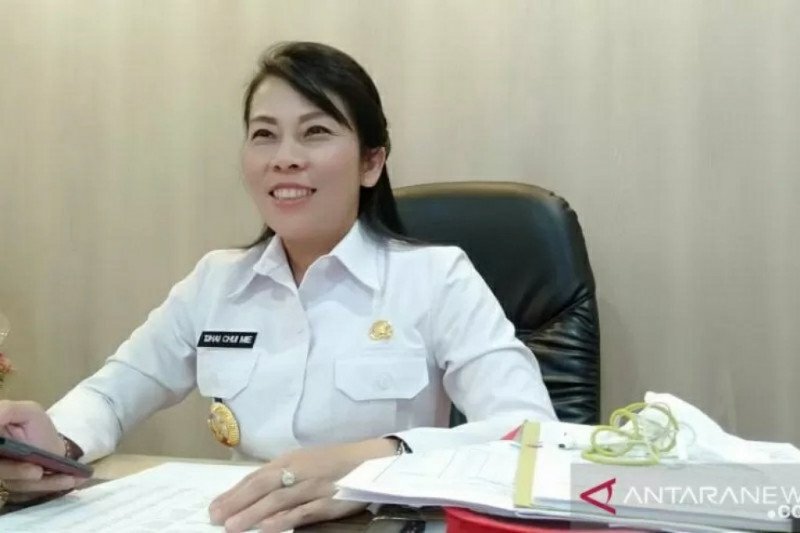 Wali kota positif COVID-19, vaksin merah putih hingga sanksi protokol