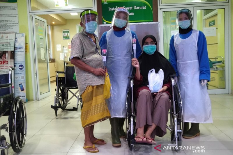 Mewarnai Rumah Sakit Dan Perawat : Rumah Sakit Jogja Rsud Kota Yogyakarta - Kumpulan gambar mewarnai yang menarik dan bagus untuk anak tk dan paud dari gambar hewan, pemandangan, masjid, buah, gambar mewarnai hello mewarnai adalah aktivitas yang sangat seru dan juga menyenangkan untuk anak anak usia dini.