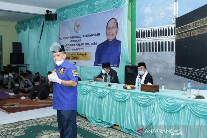 Wakil Ketua MPR bertemu santri Ponpes Cipanas, bangga santri jiwai Pancasila