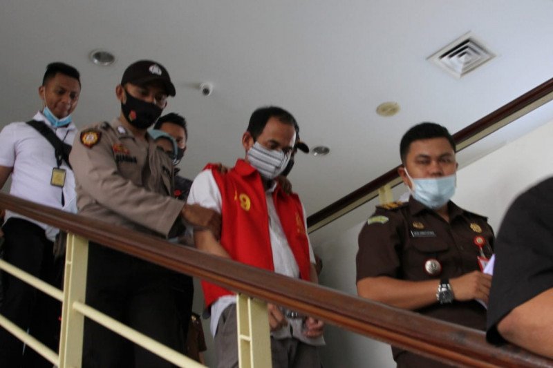 Kabag Hukum Setda Batam ditahan karena gratifikasi