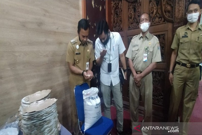 30 ribu PKH di Batang terima bansos beras