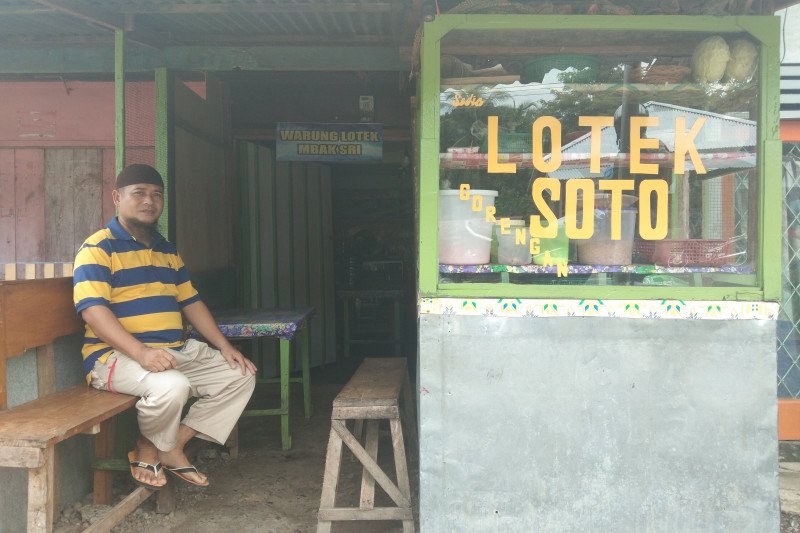 Respon masyarakat tuding pemilik terpapar COVID-19, warung Lotek Mbak Sri sepi
