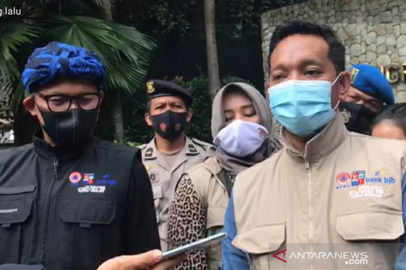 Wali Kota Bogor pimpin operasi disiplin protokol kesehatan di sejumlah restoran