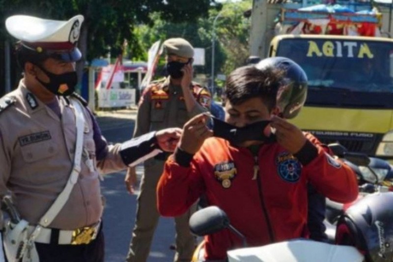 Polres Polewali Mandar Sulbar sosialisasikan protokol kesehatan