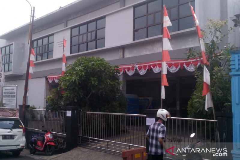 Kantor Perpustakaan Arsip Kota Sukabumi diisolasi cegah COVID-19