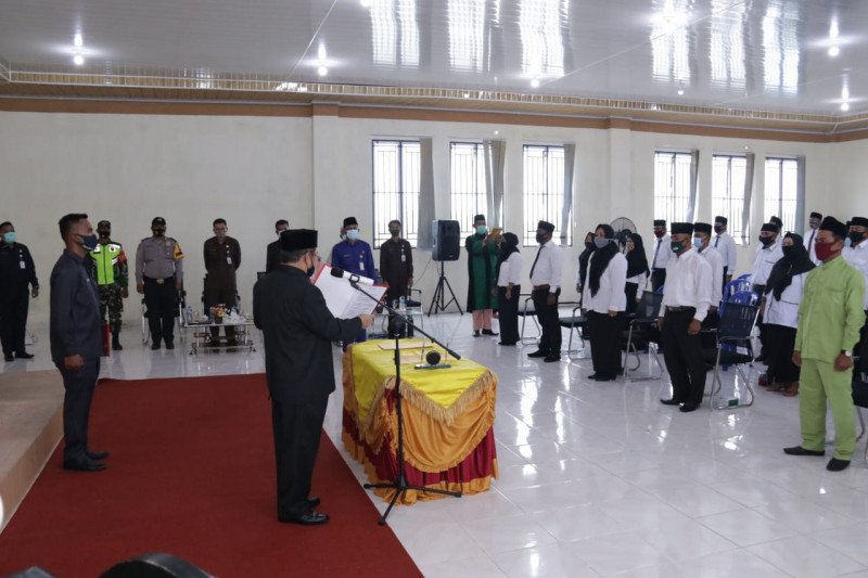 Plh Bupati Bengkalis ingatkan BPD untuk selalu kompak