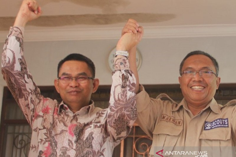 Bupati dan Wabup Sukabumi ajukan cuti maju Pilkada