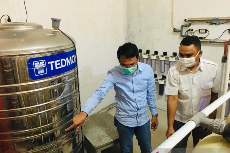 Pemkab Sigi bantu pengembangan air minum dalam kemasan Sigita