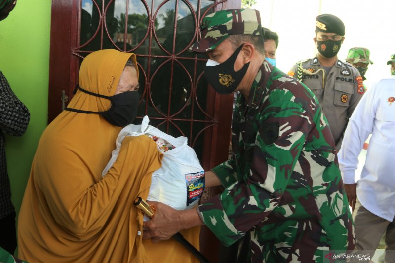 KARYA BAKTI TNI DI KONAWE SELATAN