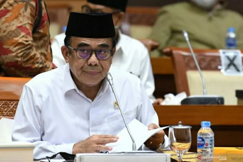 Menag Fachrul Razi jalani isolasi di rumah sakit meski kondisi baik