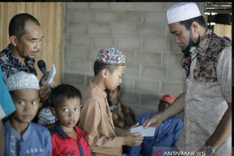 Balon Bupati Banjar Kalsel santuni anak yatim daerah terpencil
