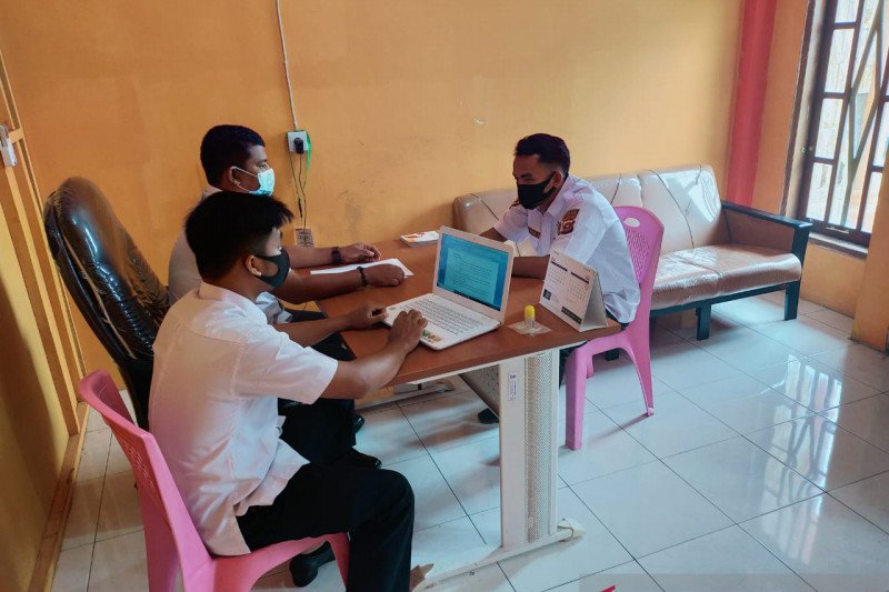 Diduga mengampanyekan pasangan calon Pilkada, seorang oknum pejabat dilaporkan ke Bawaslu