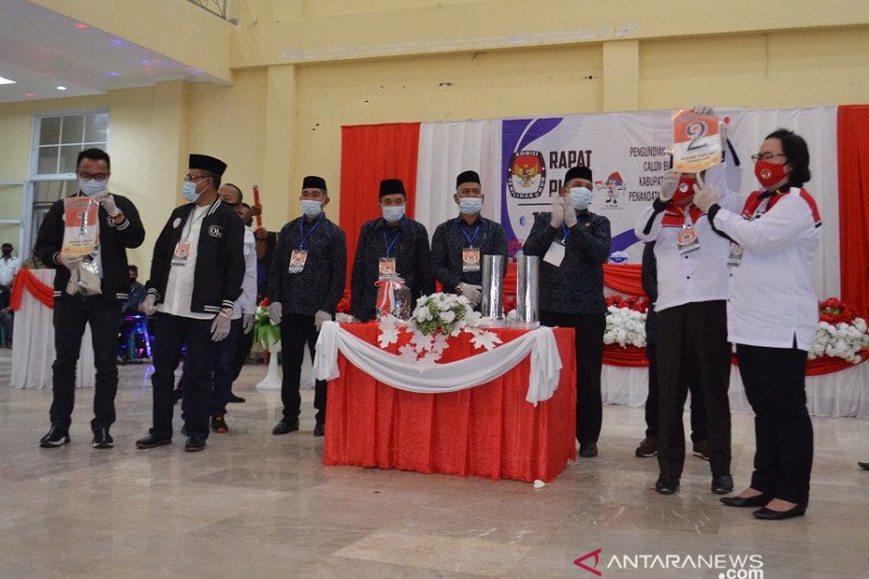 KPU Morut gelar rapat pleno pengundian nomor urut paslon