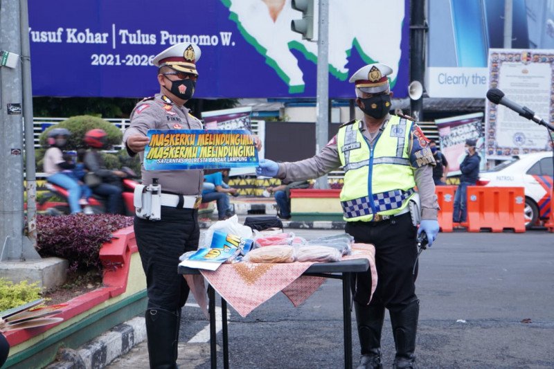 Ditlantas Polda Lampung gencar kampanyekan masyarakat pakai masker