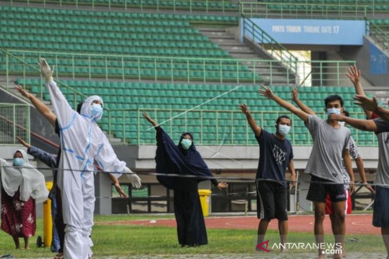 Pasien COVID-19 Olahraga Di Stadion Chandrabhaga