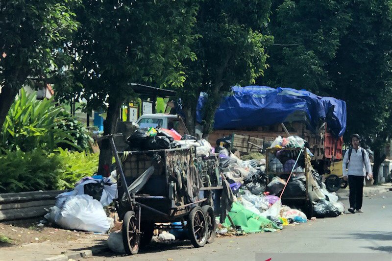 DLH Yogyakarta Mewaspadai Pembuangan Sampah Liar Di Tanah Kosong ...