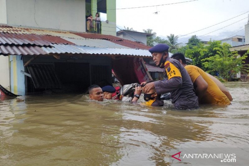 Ratusan Rumah Di Binjai Sumut Terendam Banjir Antara News