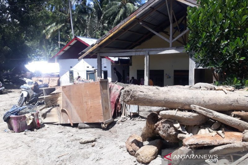 BPBD: Bantuan korban banjir bandang di Sigi terus mengalir
