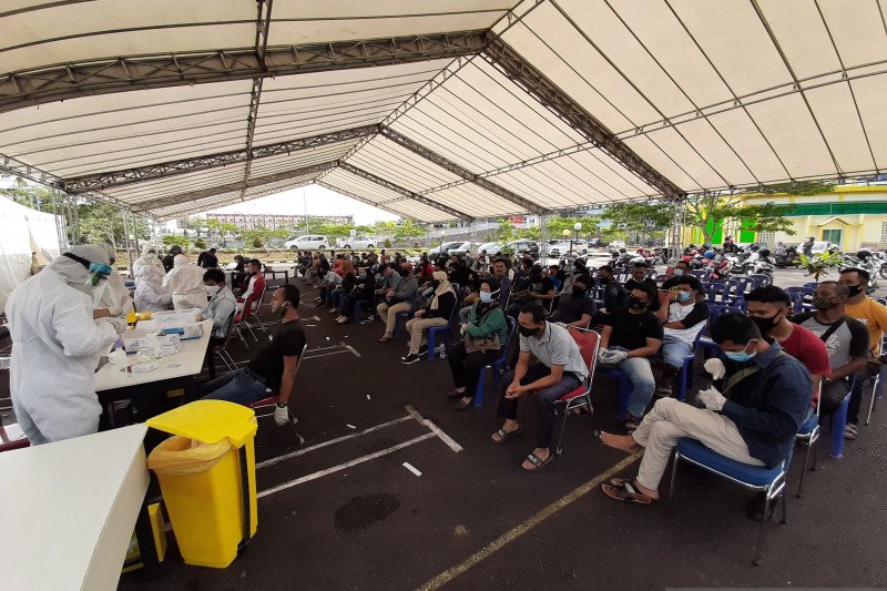 Sepanjang Agustus-September kasus COVID-19 di Kepri naik signifikan