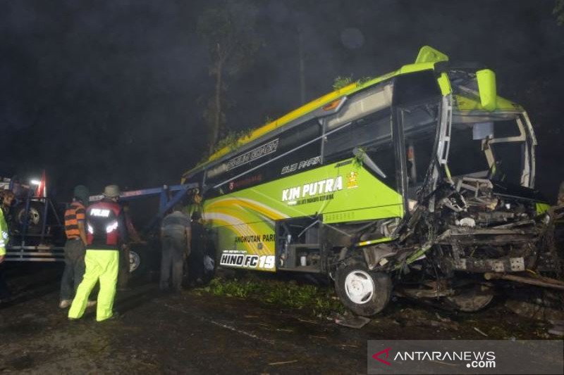Kecelakaan Bus Pariwisata Di Wonosobo 