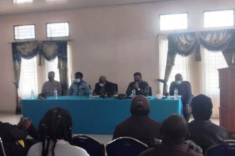 Danrem 173/PVB dan Bupati Intan Jaya hadiri pertemuan terkait meninggal Pdt Yeremias Zanambani