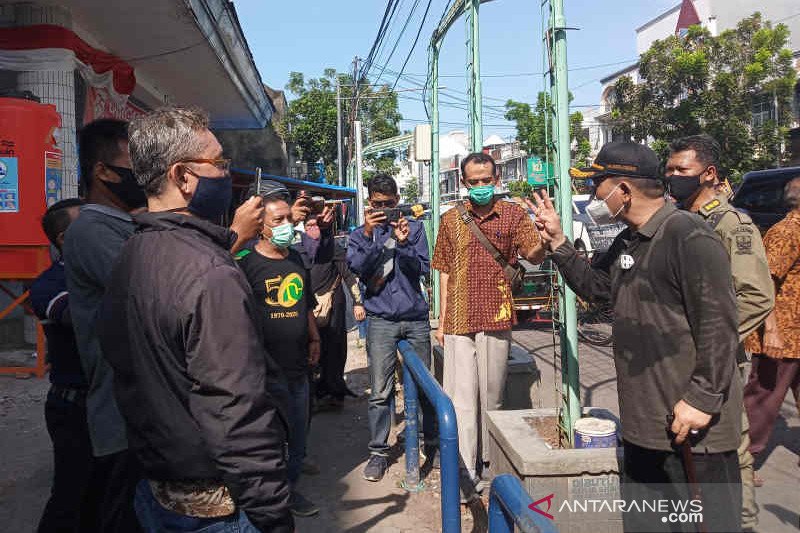 Wali Kota Cirebon katakan restoran abai terapkan jaga jarak