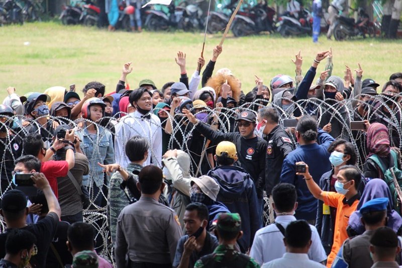 Aksi demo di kantor Pemprov Lampung