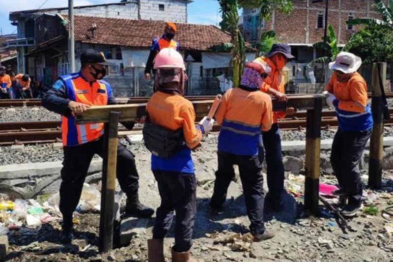 KAI Cirebon tutup 14 perlintasan sebidang