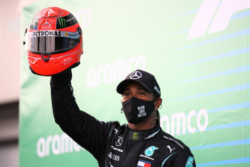 Lewis Hamilton samai rekor Michael Schumacher usai juara di GP Eifel Nurburgring