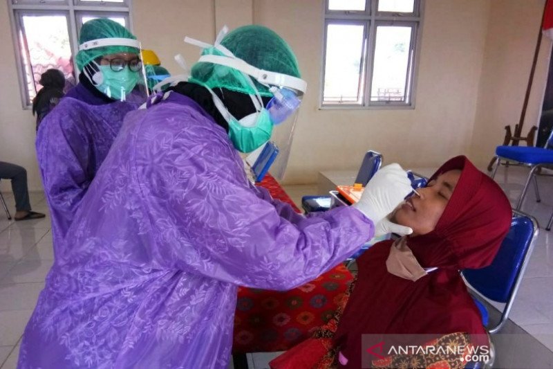 Pemkot Pekalongan fasilitasi warga tes usap COVID-19 gratis