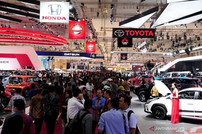 Gaikindo tunda pameran otomotif Jakarta Auto Week jadi awal 2021