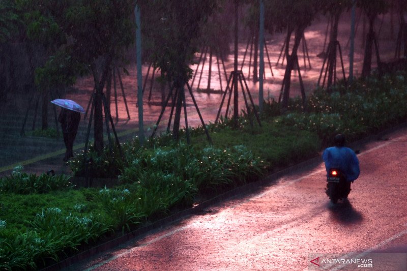 Waspada hujan lebat di Jabodetabek