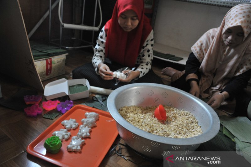 Tempe kreasi karakter