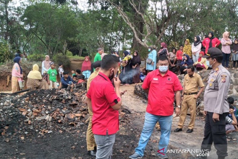 Polisi Garut selidiki penyebab kebakaran pemukiman rumah warga