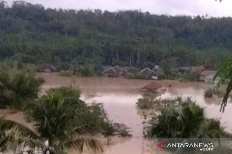 Penanganan bencana di tiga kecamatan Cianjur tuntas