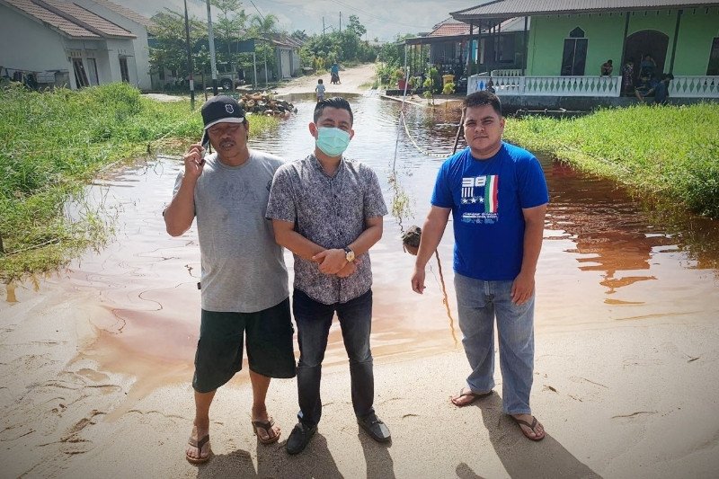 Warga Sampit mengadu ke legislator keluhkan jembatan tidak layak