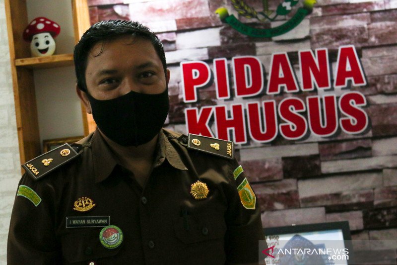 Tersangka sewa lahan menara di Desa Sesela ditetapkan sebagai tahanan kota