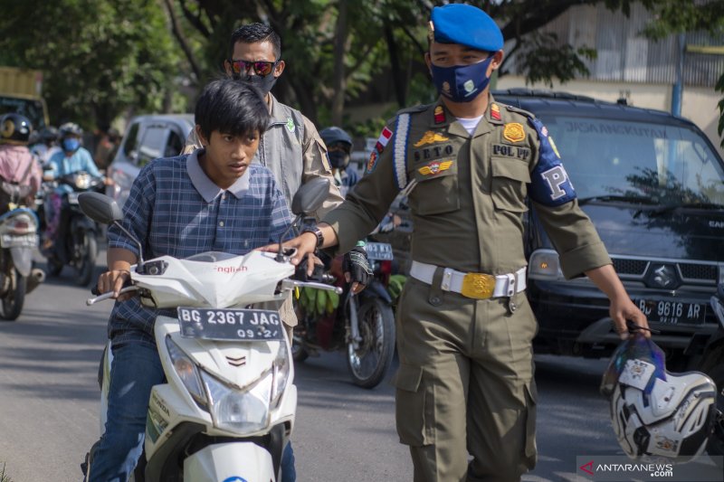 Razia Masker Di Perbatasan Palembang