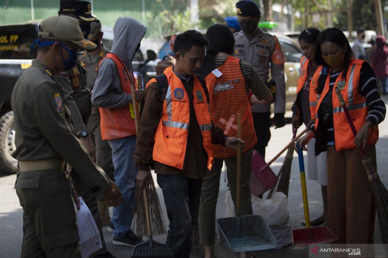 Razia Masker Di Perbatasan Palembang