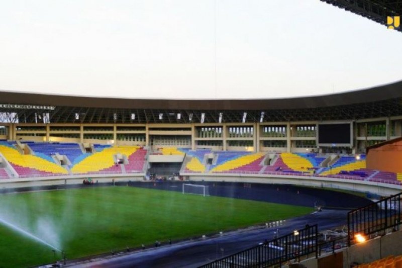 Dua stadion utama  untuk Piala Dunia U-20 mulai direnovasi PUPR