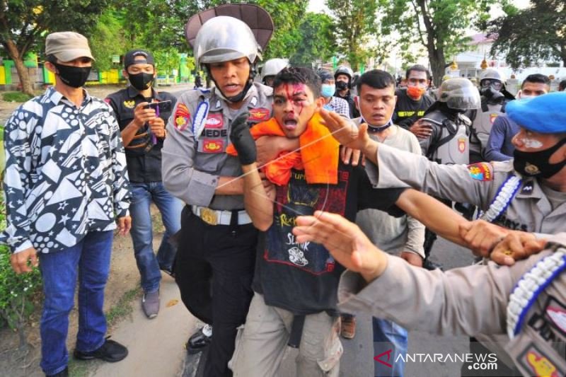 Aksi Tolak UU Cipta Kerja Di Jambi