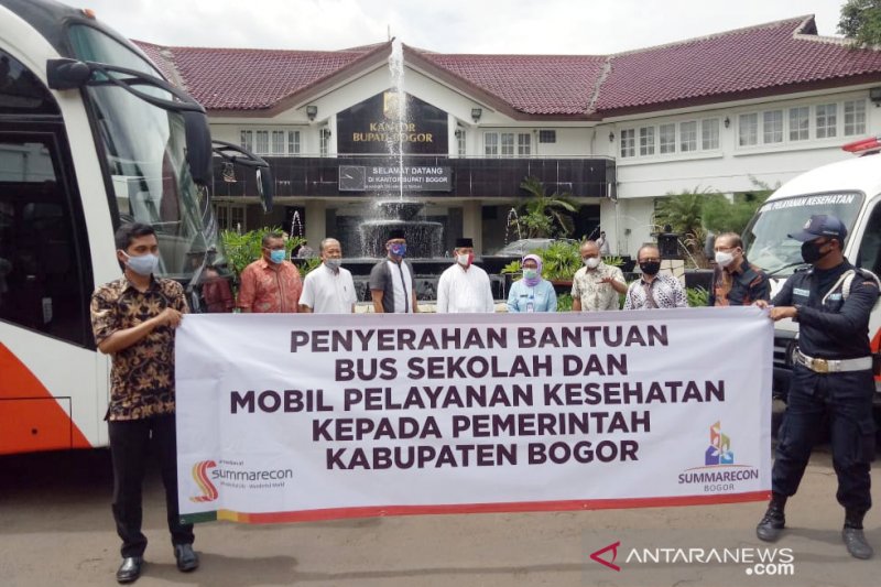 Kabupaten Bogor terima bantuan bus sekolah dan bus layanan kesehatan