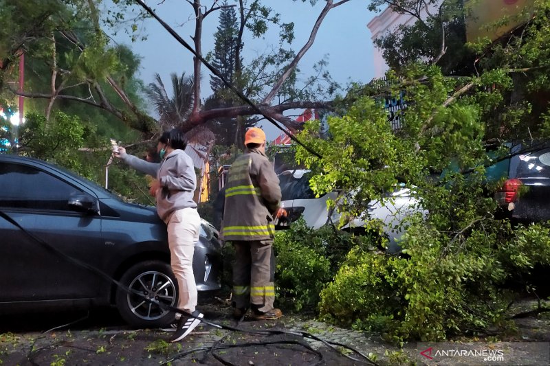 Pemkot Bandung ingatkan warga agar waspadai musim hujan La Nina