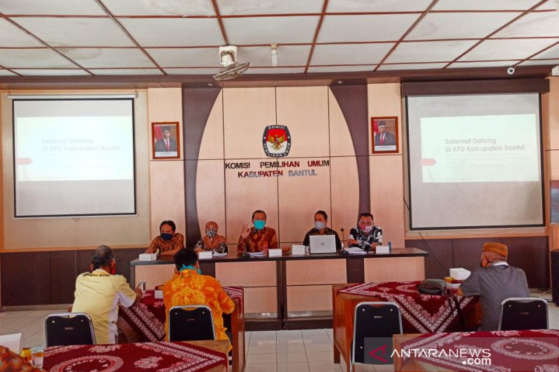 KPU Bantul menggelar debat publik pilkada sesuai protokol kesehatan