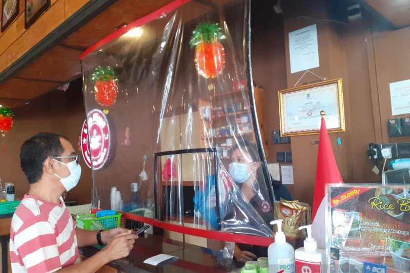 Kedai kopi Batam tetap ramai saat cuti bersama